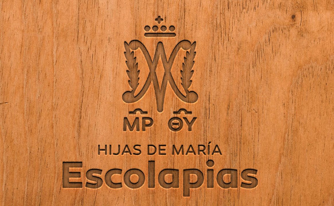 logo escolapias madera e1663232217275 1165x720 1